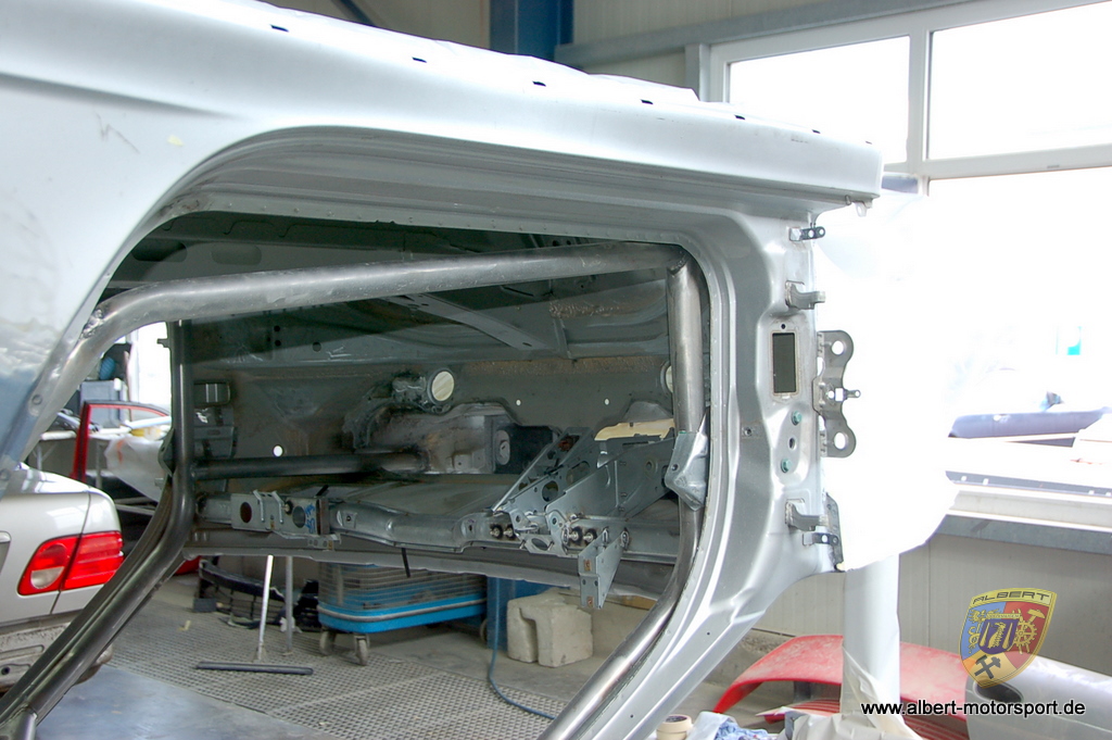 Porsche 996 GT2 Street Race Unfallschaden und Neuaufbau bei Albert Motorsport
