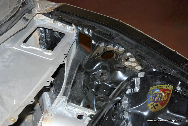 Porsche 996 GT2 Street Race Unfallschaden und Neuaufbau bei Albert Motorsport