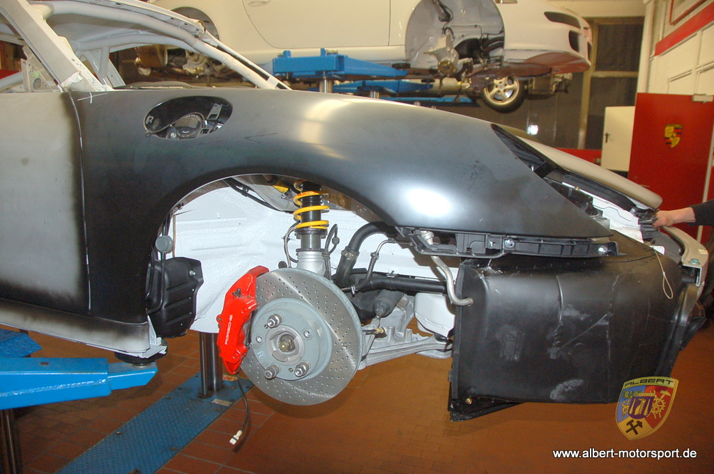 Porsche 996 GT2 Street Race Unfallschaden und Neuaufbau bei Albert Motorsport