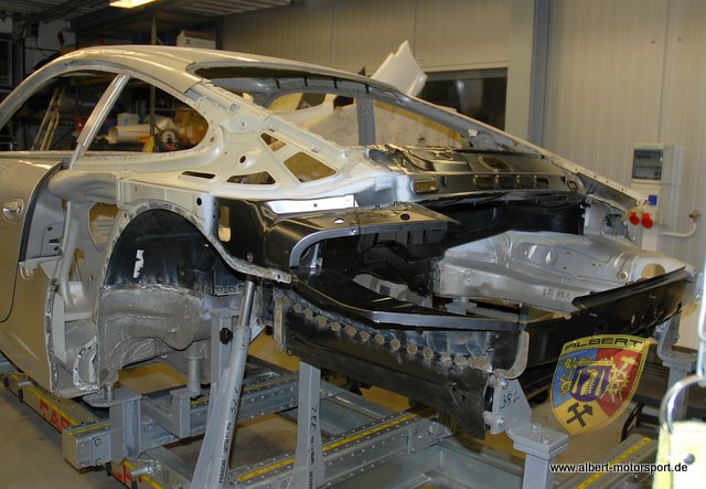 Porsche 996 GT2 Street Race Unfallschaden und Neuaufbau bei Albert Motorsport