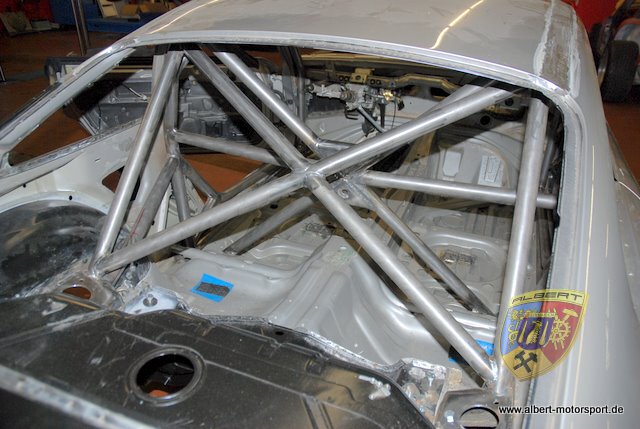 Porsche 996 GT2 Street Race Unfallschaden und Neuaufbau bei Albert Motorsport