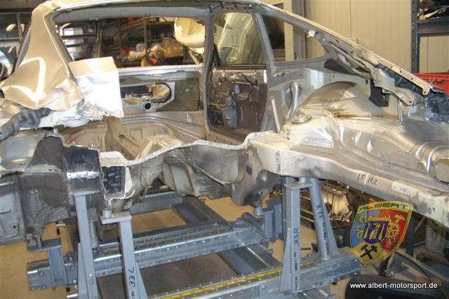 Porsche 996 GT2 Street Race Unfallschaden und Neuaufbau bei Albert Motorsport