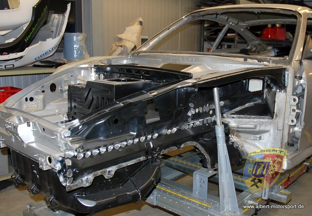 Porsche 996 GT2 Street Race Unfallschaden und Neuaufbau bei Albert Motorsport