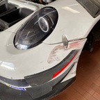 Porsche 991 GT3 R leichten Schaden vorn beheben